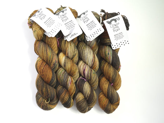 LJP Merino Sock: 珈琲と煙草 coffee and cigarettes